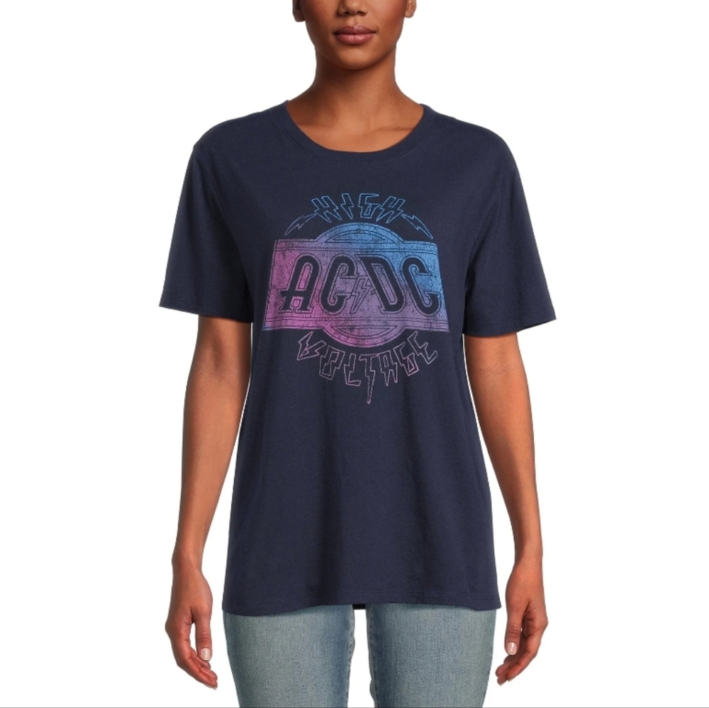 Graphic tee
